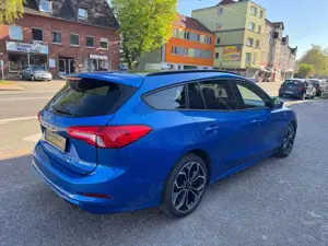 Ford Focus ST-Line/1HAND/R-KAMERA/SHZ/LHZ/TEMP/NAVI/KEYLESS Bild 4