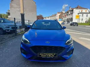 Ford Focus ST-Line/1HAND/R-KAMERA/SHZ/LHZ/TEMP/NAVI/KEYLESS Bild 2
