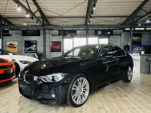 BMW 320 i xDrive M-Sport*LED*NAVI*AHK*2.HAND