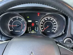 Mitsubishi ASX 1.6 DI-D 4WD Plus erst 43000km Bild 4