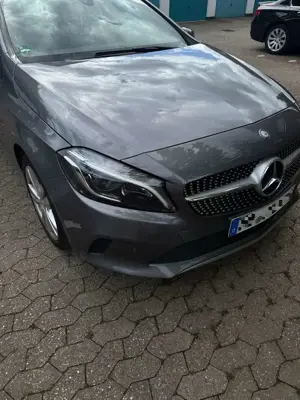 Mercedes-Benz A 180 A 180 BlueEfficiency (176.042)