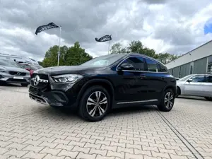 Mercedes-Benz GLA 200 d Progressive *LED Navi Leder AHK Kamera*