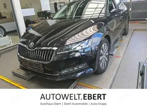 Skoda Superb Combi 2.0 TDI Style/AHK/KAMERA/ST-HZG/ACC