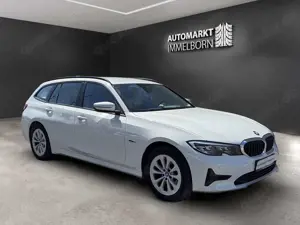 BMW 320 e xDrive Advantage AHK*Kamera*LED*LiveCP*DAB