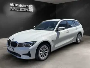 BMW 320 e xDrive Advantage AHK*Kamera*LED*LiveCP*DAB Bild 4