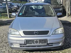Opel Astra Basis
