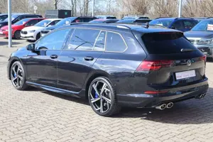 Volkswagen Golf VIII Variant 2.0 TSI R 4Motion LED Navi AHK Bild 5