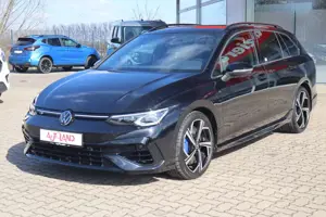 Volkswagen Golf VIII Variant 2.0 TSI R 4Motion LED Navi AHK Bild 2