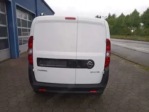 Opel Combo D Kasten L2H1 2,4t/HU neu Bild 5
