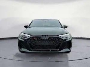 Audi RS3 S tronic Bild 2