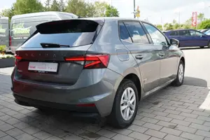 Skoda Fabia 1.0 TSI DSG LED Kamera Sitzheizung Bild 5