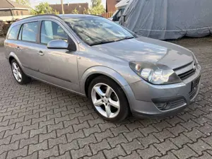 Opel Astra Sport Bild 2