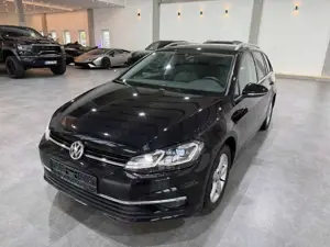 Volkswagen Golf VII Variant Highline*LED*8Fach*AHK*Ergo*