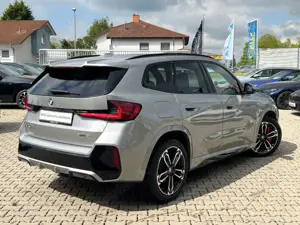 BMW X1 18i M-Sport PRO SR19'' Pano Ad-M-Fw. AdLED PA El. Bild 2