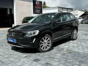 Volvo XC60 Summum  AUT LEDER NAV CAM BI-XEN 1HD 20Zoll