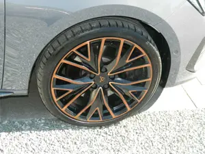 CUPRA Leon VZ eHybrid DSG PanoramaD/FahrassistXL/Schweller/1 Bild 5