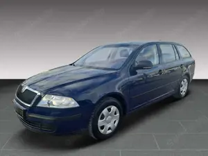 Skoda Octavia Active / 8 Fach/ Hagelschaden !! / Händler - Expor