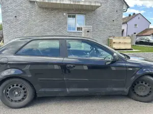Audi A3 2.0 TDI S line Sportpaket plus (103kW) Bild 2