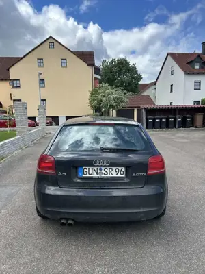 Audi A3 2.0 TDI S line Sportpaket plus (103kW) Bild 3