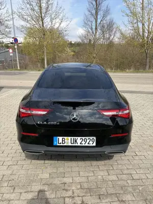 Mercedes-Benz CLA 200 8-fach bereift HU 05/27 Night Paket Bild 4