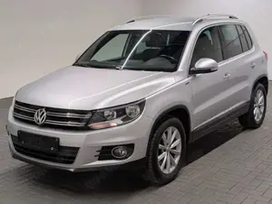 Volkswagen Tiguan Lounge Navi/AHK/SHZ/Parkass./Kam/GRA/17LM