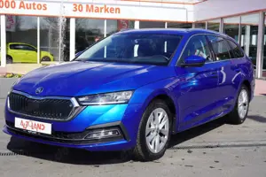 Skoda Octavia Combi 2.0 TDI DSG Style ACC LED Navi PDC