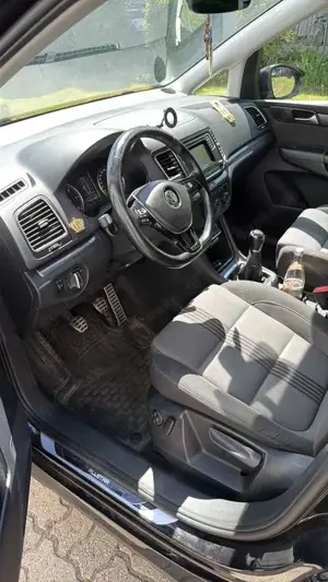Volkswagen Sharan 2.0 TDI BlueMotion Technology Allstar Bild 2