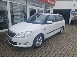 Skoda Fabia Fabia II Combi 1.2-- 2xPDC+SHZ+Klimautom+Alu+Tempo