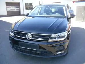 Volkswagen Tiguan Comfortline *PDC*Kamera* SHZG*Massagesitz