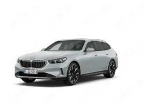 BMW 540 d xDrive Touring Sportpaket HUD AD StandHZG AHK-kl