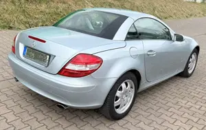 Mercedes-Benz SLK 200 SLK-Klasse Roadster Kompressor Bild 2