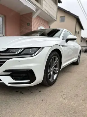 Volkswagen Arteon R-Line