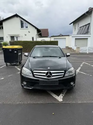 Mercedes-Benz C 350 AVANTGARDE/ AMG-Line/Bi-Xenon/Navi/2.Hand