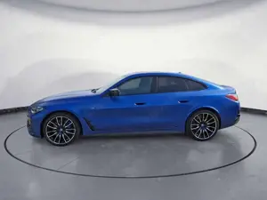 BMW i4 M50 Klimaaut. Glasdach AHK Adaptives Fahrwerk Bild 3