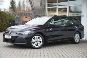 Volkswagen Golf VIII Variant 1.5eTSI DSG LED Kamera ACC DAB Bild 2