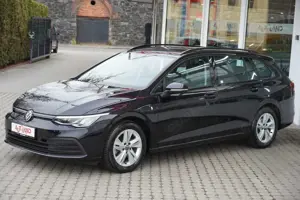 Volkswagen Golf VIII Variant 1.5eTSI DSG LED Kamera ACC DAB Bild 3