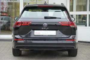 Volkswagen Golf VIII Variant 1.5eTSI DSG LED Kamera ACC DAB Bild 5