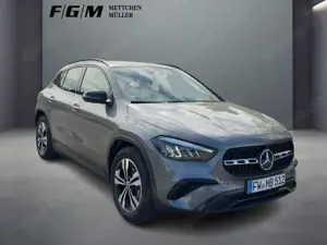 Mercedes-Benz GLA 180 GLA 180 Progressive/Navi/Distronic/Keyless-Go/LED Bild 4