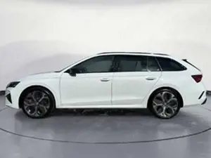 Skoda Octavia Combi RS 2,0 TSI  7-Gang-DSG Bild 4