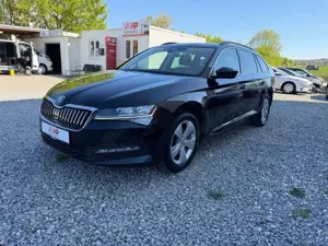 Skoda Superb Combi 2.0 TDI DSG Ambition/1.Hand/LED