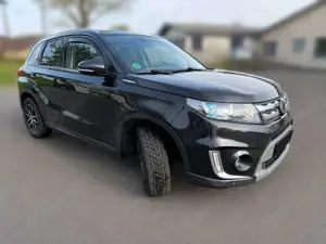 Suzuki Vitara 1.6 DDiS Comfort+ 4x4 Allrad/Standheizung/AHK