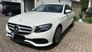 Mercedes-Benz E 220 d Avantgarde Widescreen Multibeam