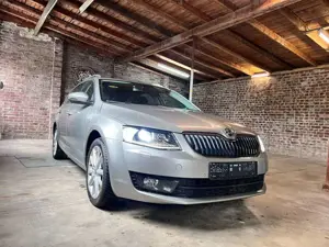 Skoda Octavia Octavia III Combi 1.4 TSI*1Hand*Scheckheft*TÜV*