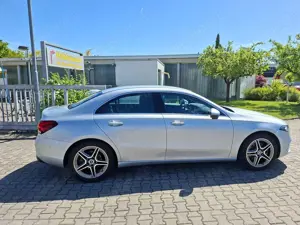 Mercedes-Benz A 220 A-Klasse Limousine 4Matic 7G-DCT Bild 4