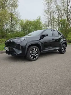 Toyota Yaris Cross Hybrid 130 1.5 Team Safety Comfort AHK Allwetter