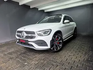 Mercedes-Benz GLC 300 d 4Matic, AMG LINE, PANO, 360°, ANHÄNGERK.