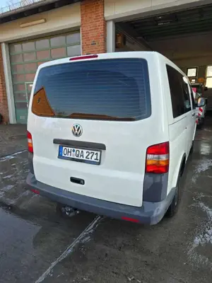 Volkswagen T5 Caravelle Bild 3