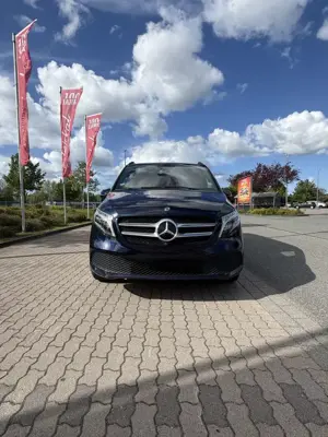 Mercedes-Benz V 220 V 300 d AVANTGARDE EDITION 4MATIC lang Bild 3