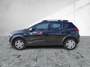 Dacia Sandero Bild 2