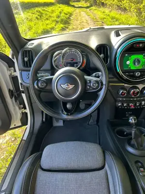 MINI One Countryman MINI One Countryman Chili | Panorama | 8-fach | LED Bild 4